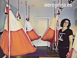 stage aero yoga, yoga aerien, hamac yoga , France, aeropilates airpilates, airyoga, gravity, apensanteur, inversion, formation enseigants