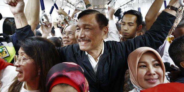 Luhut Wacanakan Impor Dokter, IDI: Bukan Kewenangan Menteri Maritim Luhut Wacanakan Impor Dokter, IDI: Bukan Kewenangan Menteri Maritim