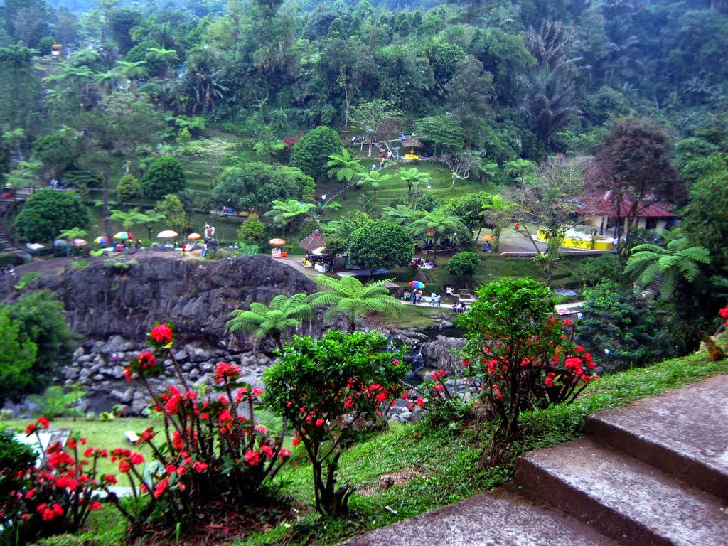 Gambar Pemandangan Indah Baturaden Purwokerto