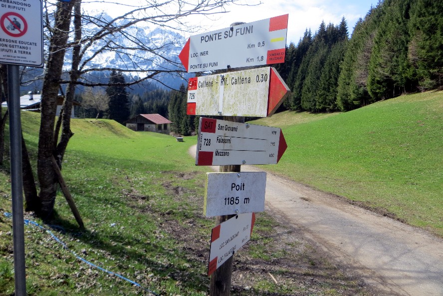 ponte tibetano in val noana escursione ad anello montagna di viaggi