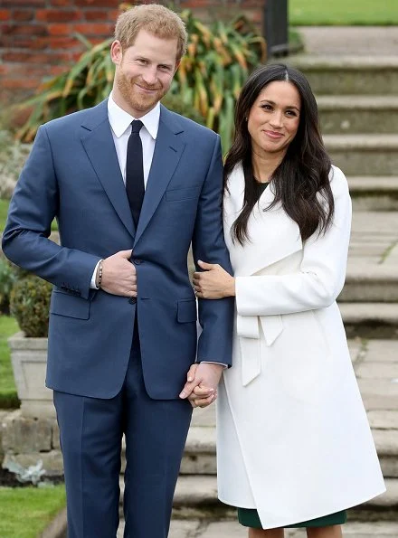 Prince Harry and Ms. Meghan Markle got engaged in early November. Meghan Markle' white coat and beige pumps