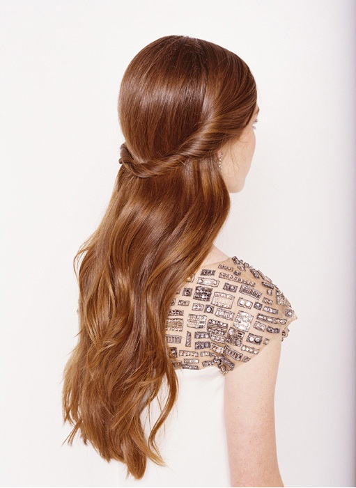 7 Easy DIY Tutorials for Glamorous and Cute Hairstyles