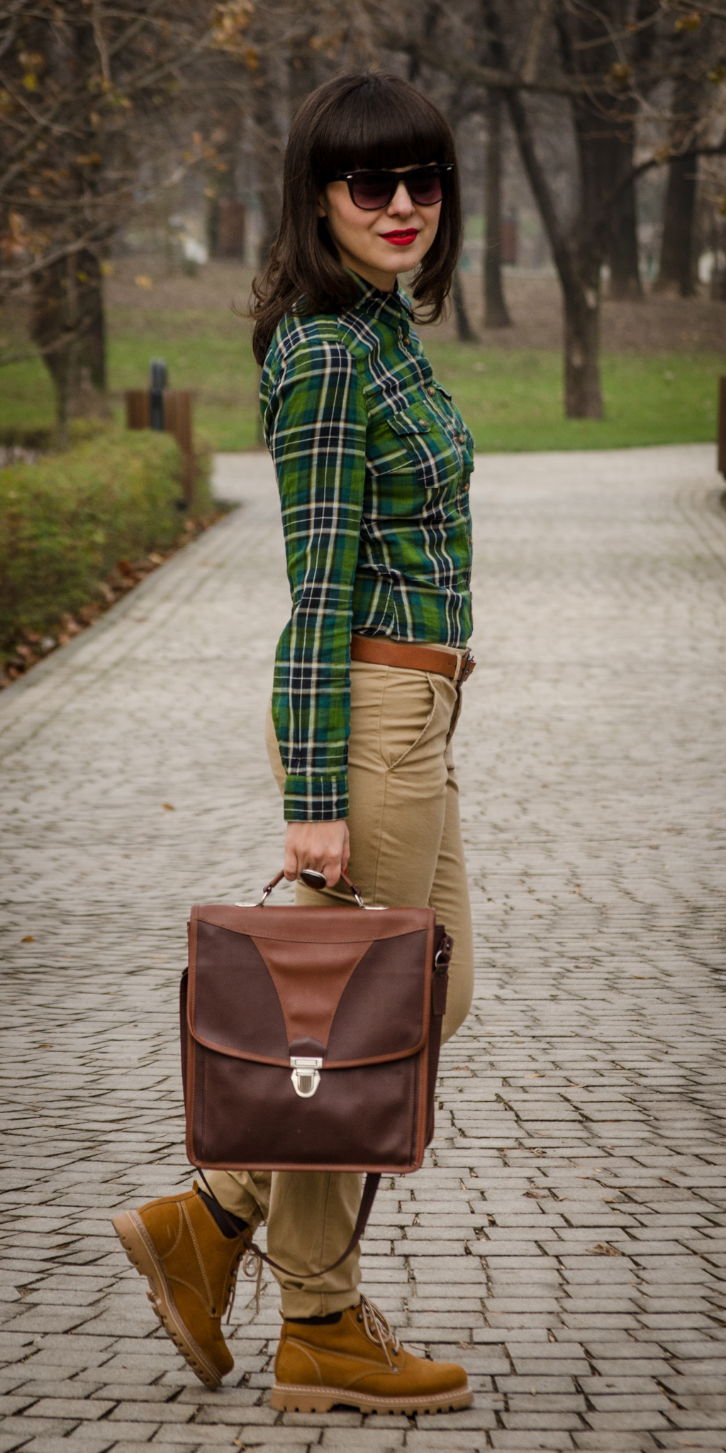 brown pants h&m red jacket miniprix camel worker boots romanian producer brown thrifted satchel bag green tartan shirt bangs 