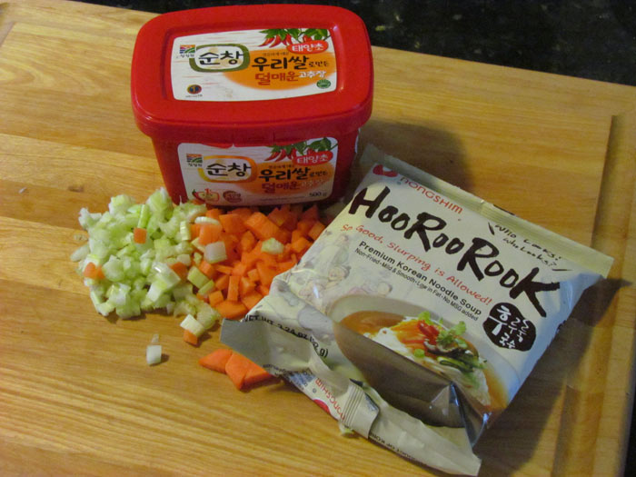 Cooking Hoo Roo Rook, The Amazing Wonderful Korean Noodle Soup Crawls ...