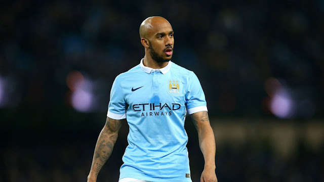 Orta saha transferinde rota Fabian Delph