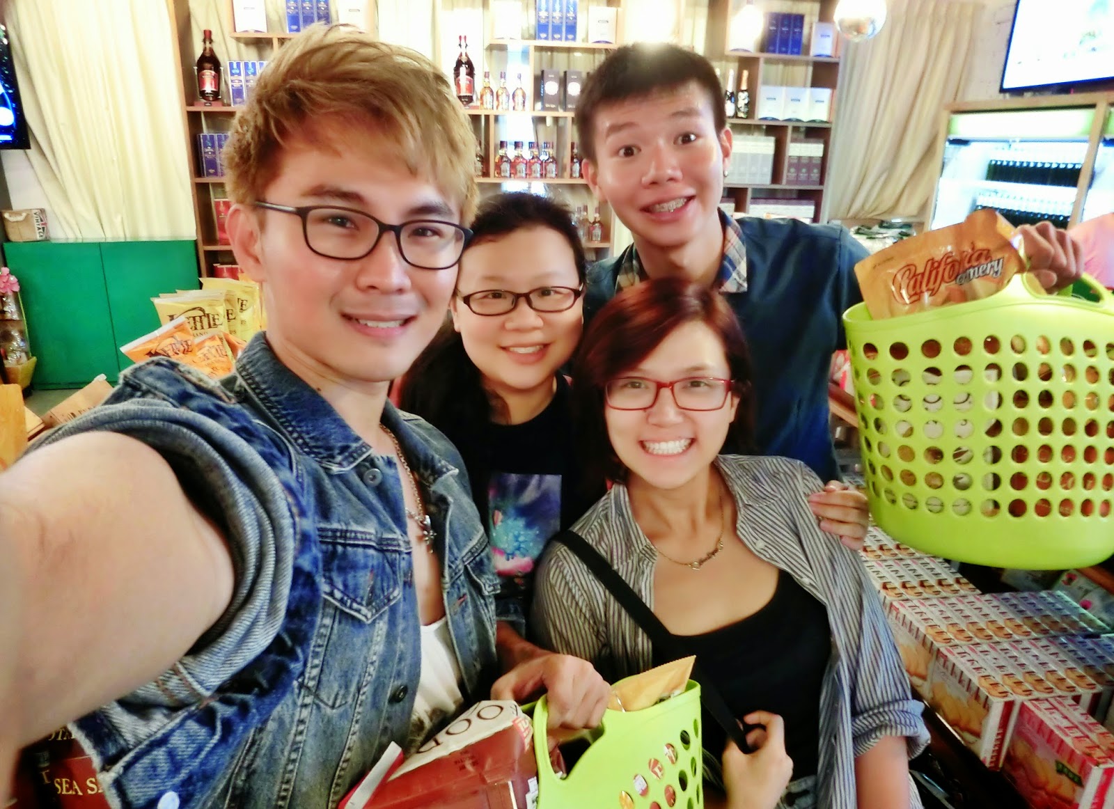 Best Karaoke Experience at Tang Music Box Singapore!