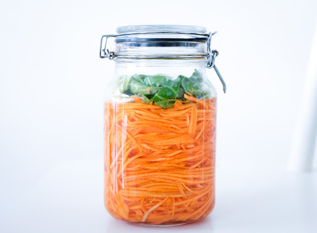 Vietnamese Pickled Carrots (Đo Chua) - Naturally Fermented