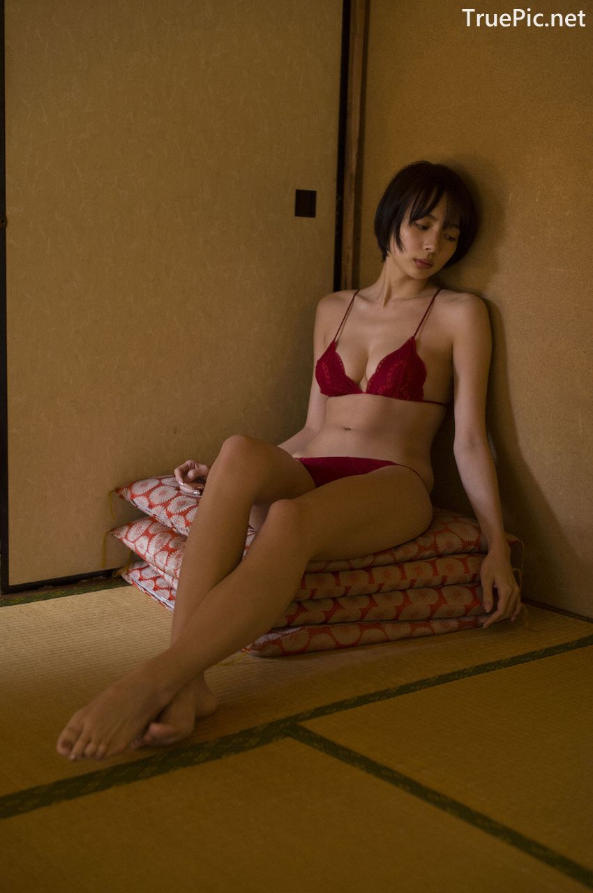 Image-Japanese-Model-Sayaka-Okada-What-To-Do-When-Its-Too-Hot-TruePic.net- Picture-36