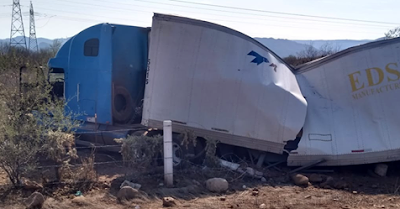 Se registra fuerte accidente en la carretera Guaymas-Hermosillo, trailero dormito al volante