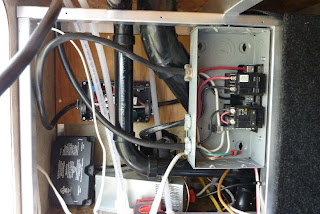 Manual Transfer Switch for RV: Manual Transfer Switch and Front