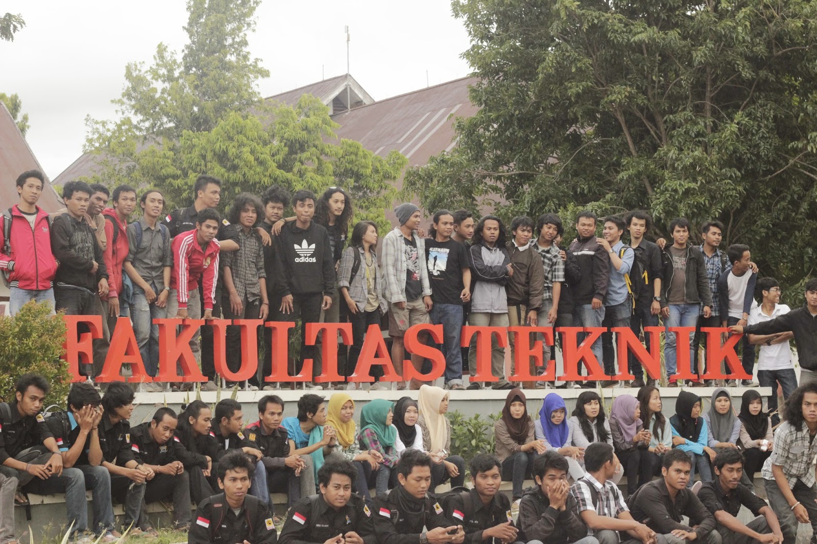 HIMPUNAN MAHASISWA ELEKTRO UNTAD