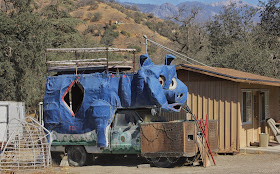 Blue Pig Pick-Up Truck Hybrid