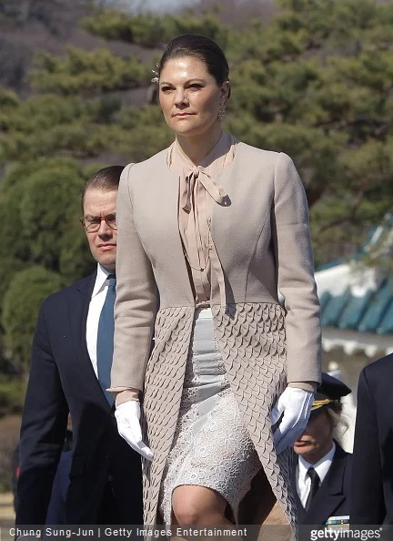 Crown Princess Victoria of Sweden and Prince Daniel of Sweden visit at Seoul National Cemetery during their visit to South Korea 