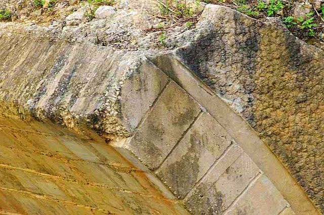 close-up, image, remains of bridge