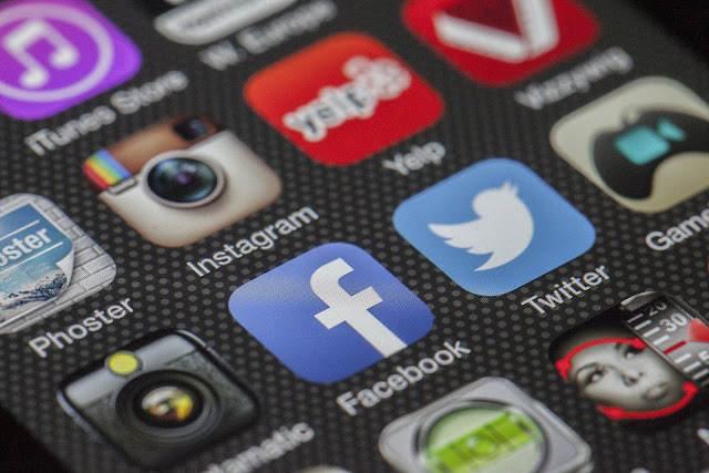 socical media apps instagram facebook twitter