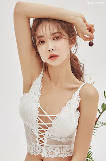 True Pic Korean Fashion Model Park Soo Yeon Light Grey And White Lingerie