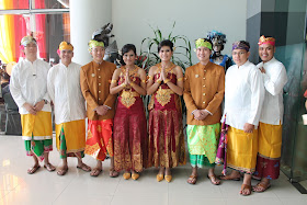 &quot;Sewa Busana Betawi dot Com&quot; I Ph. 085211711318 atau 087776761152 dan