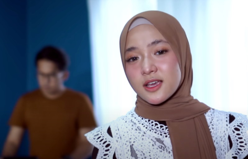 Netizen Tuntut Klarifikasi Nissa Sabyan atas Tudingan Pelakor - Responsive Blogger Template
