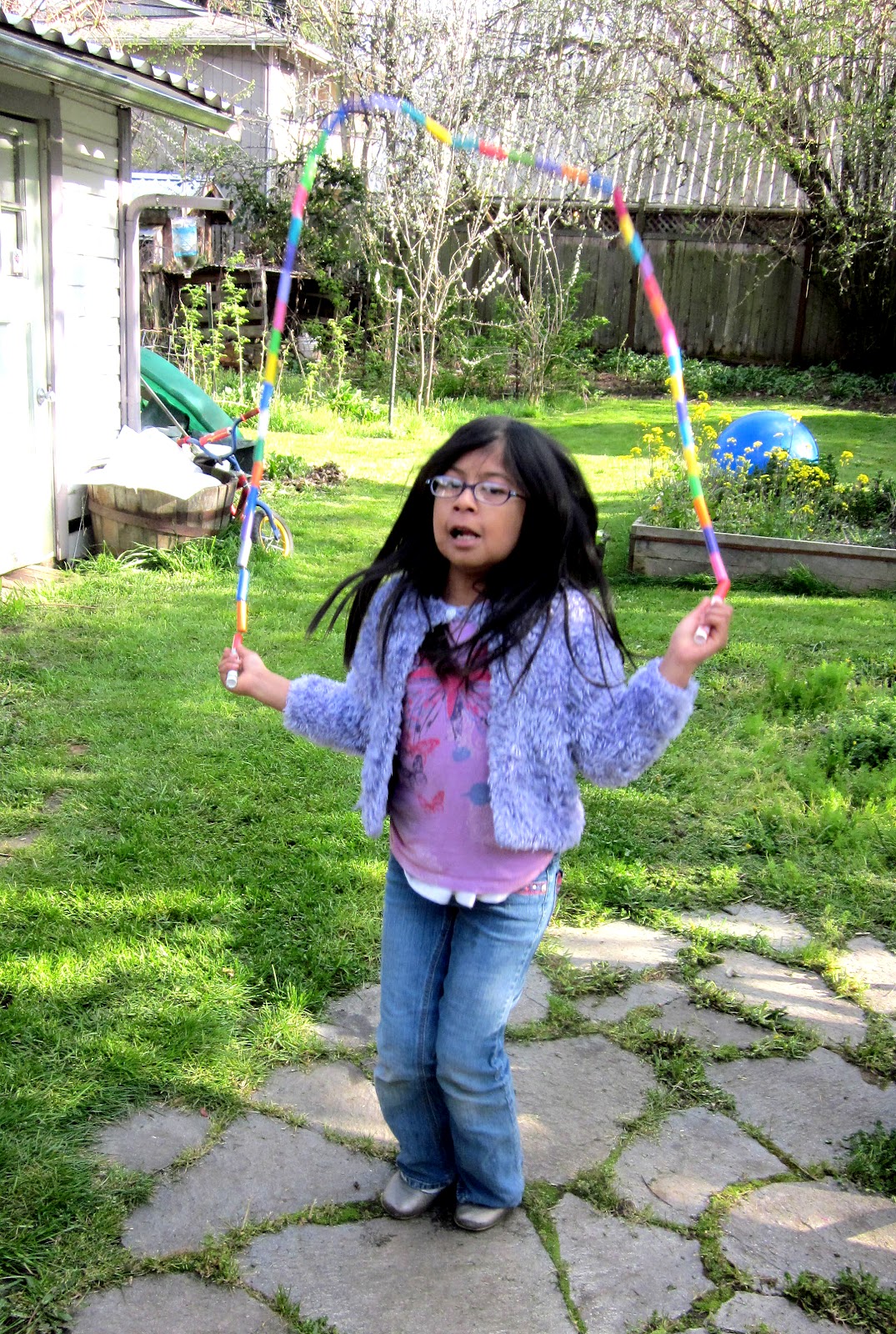 Mama's Little Muse DIY Jump rope Made from Marker Caps!