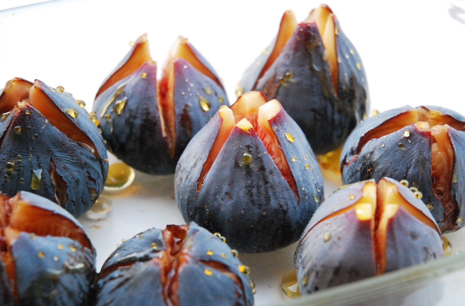 Figues rôties au miel, de glace au yaourt et au miel