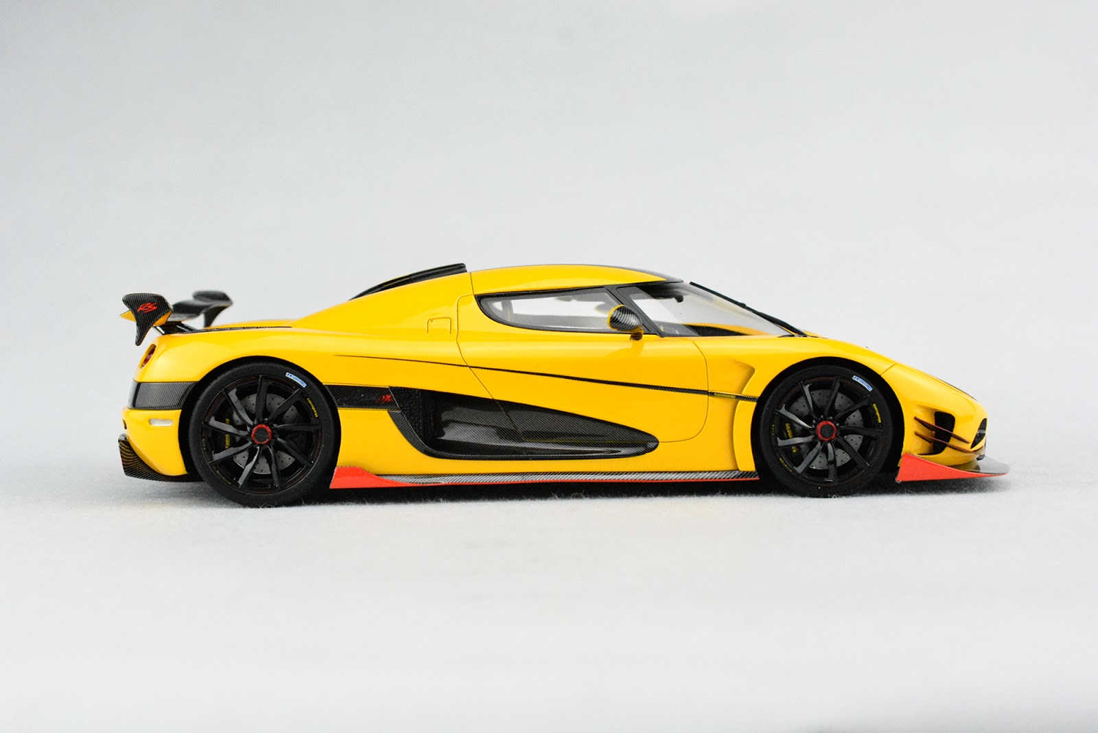 CARS koenigsegg model car