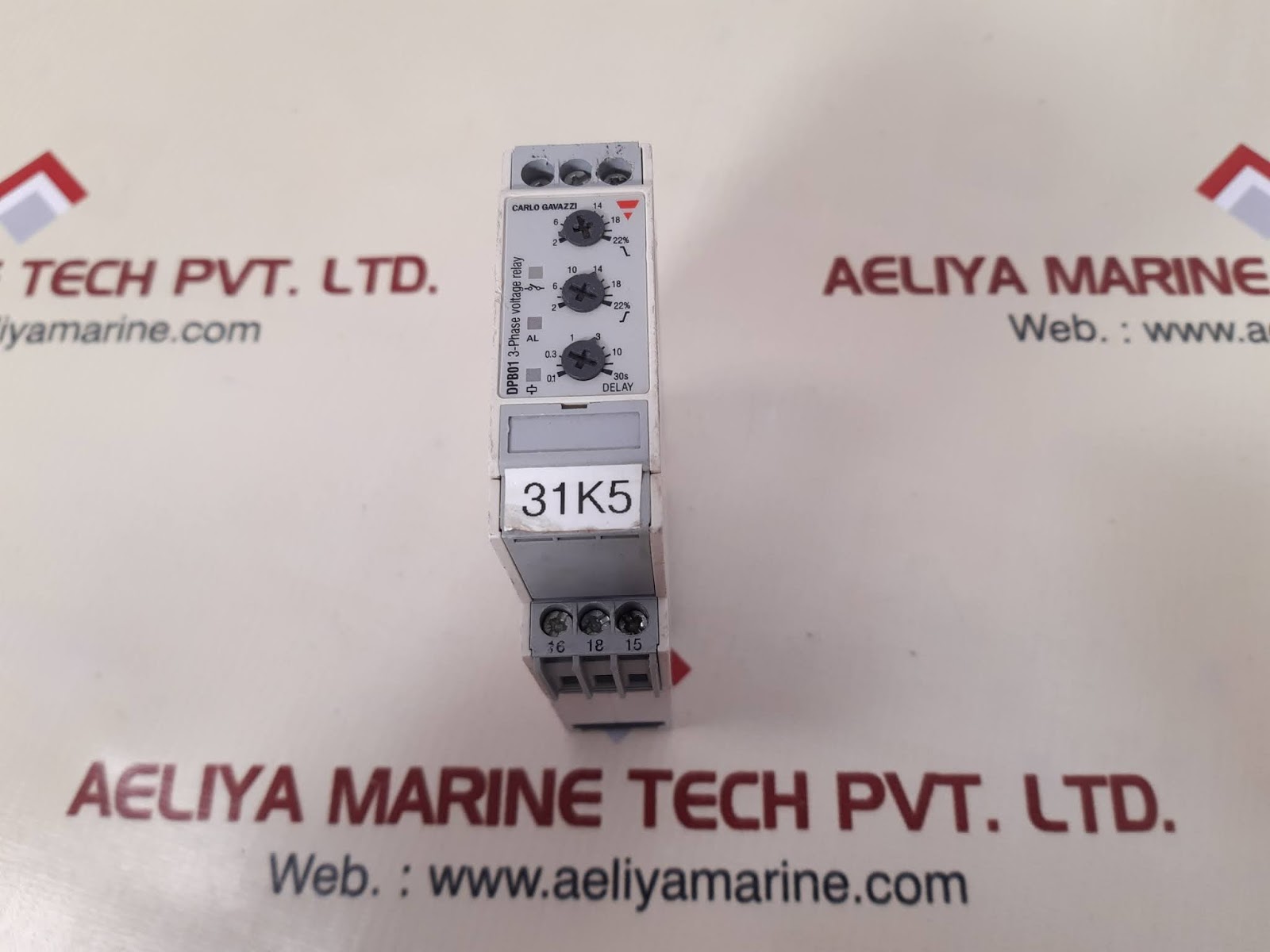 CARLO GAVAZZI DPB01CM48 3PHASE VOLTAGE LEVEL RELAY Aeliya Marine