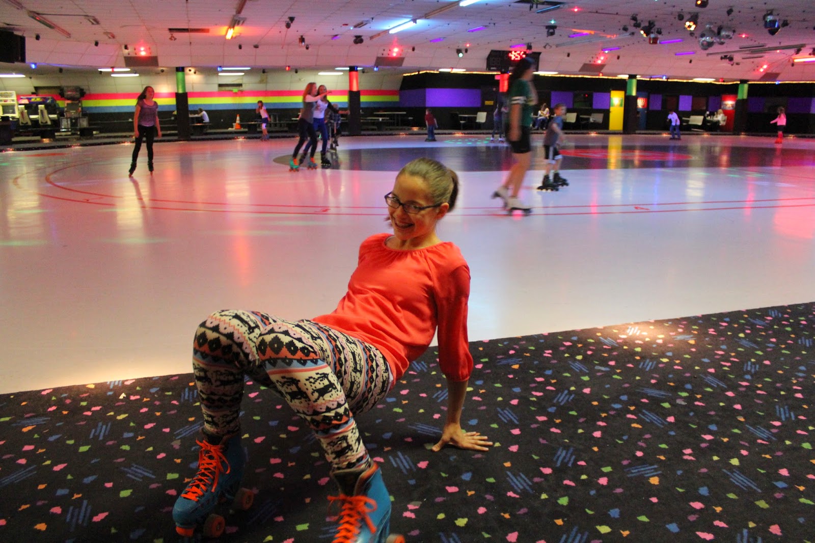 The Manwarings: Classic Skating Fun - Kaylee's First Time Skating!