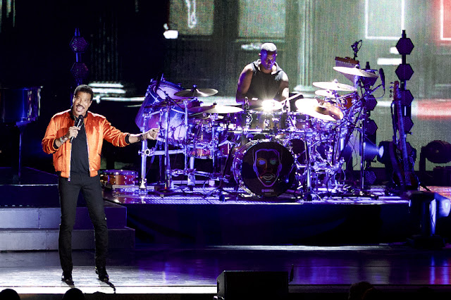 Lionel Richie @ Stanford's Frost Amphitheater (Photo: Kevin Keating)
