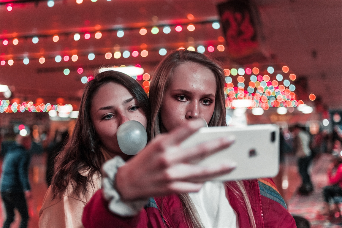 Cara Selfie Mirror Atau Mengatur Kamera Depan Iphone Agar Tidak Terbalik Pukeva