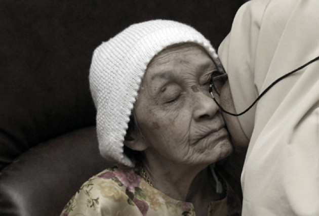 Renungkan! Jadikan Orang Tuamu Raja, Maka Rezekimu Juga Akan Seperti Raja