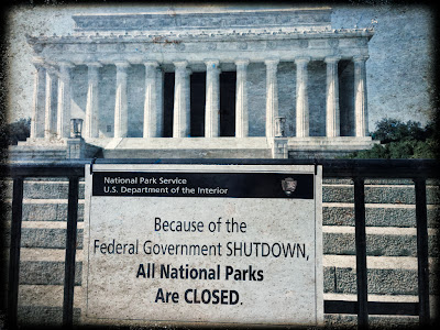 Lincoln Memorial, closed by shutdown