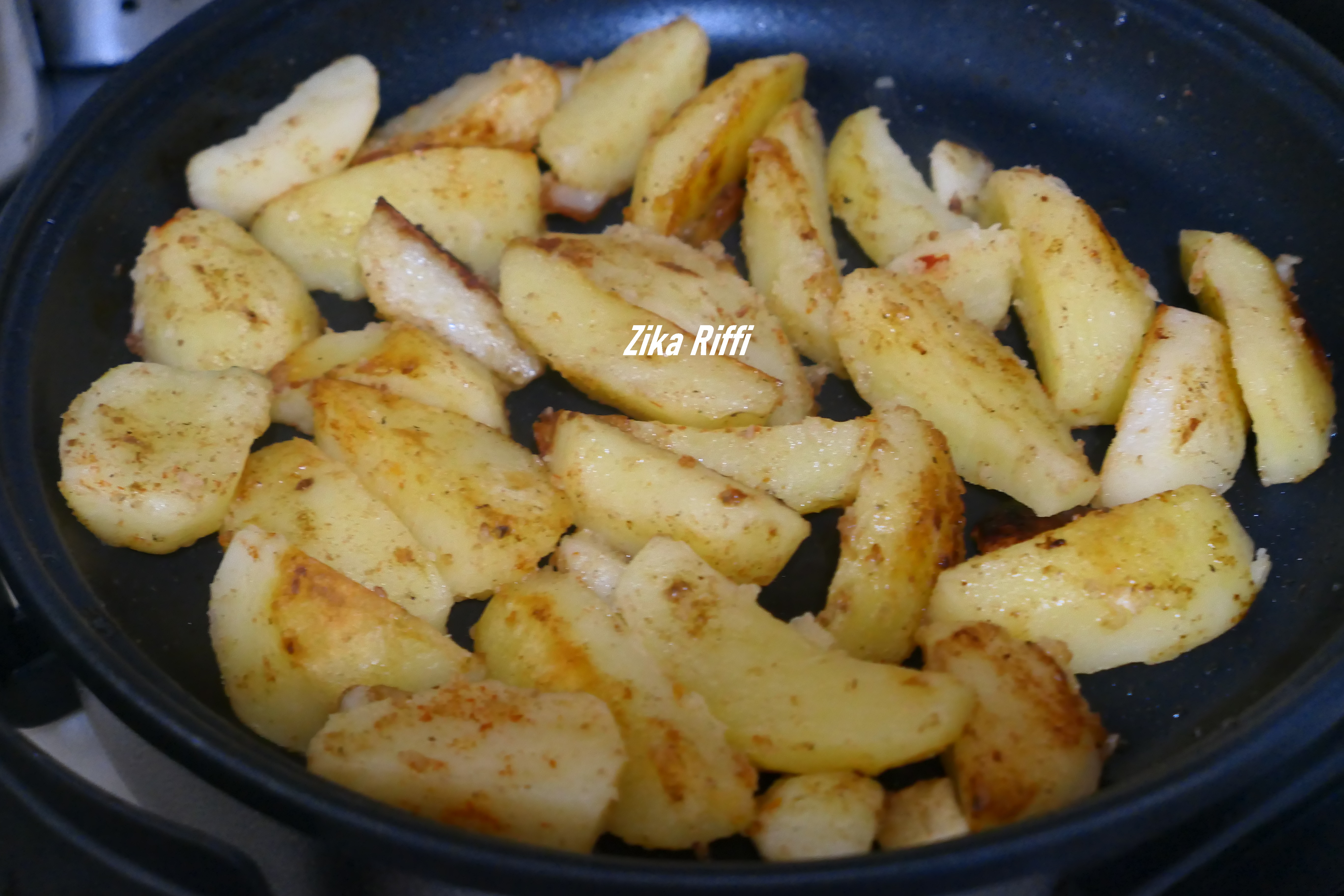 POTATOES ÉPICÉES A LA PLANCHA