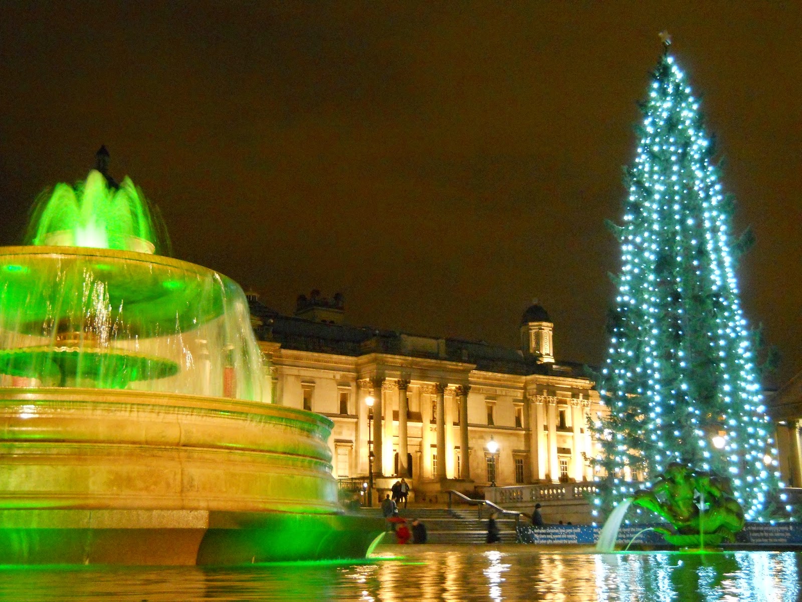 Immagini Di Natale A Londra.L Albero Di Natale Di Londra