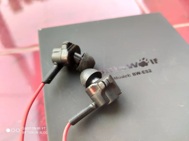 Review BlitzWolf BW-ES2: Headset Dual Driver Harga Terjangkau