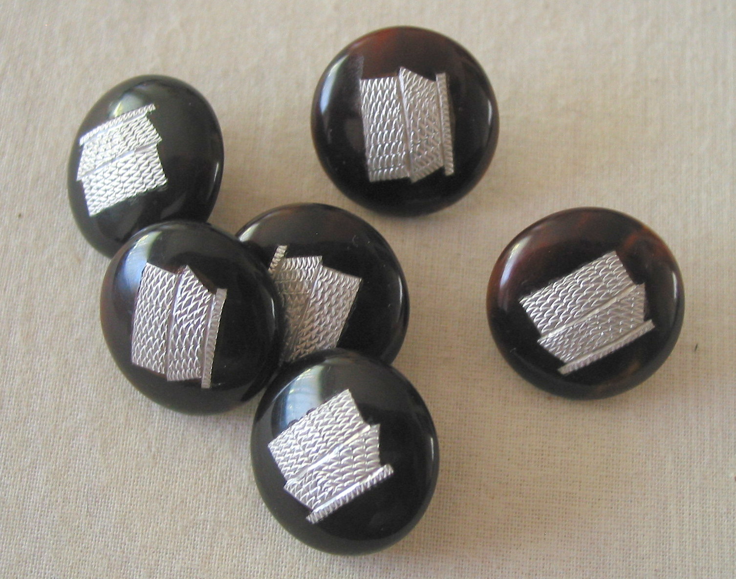 button bumble buttons