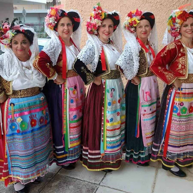 greek traditional dress