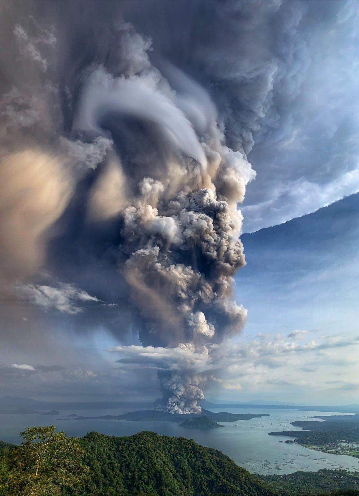 The Grays and Golds of the Taal Volcano Eruption
