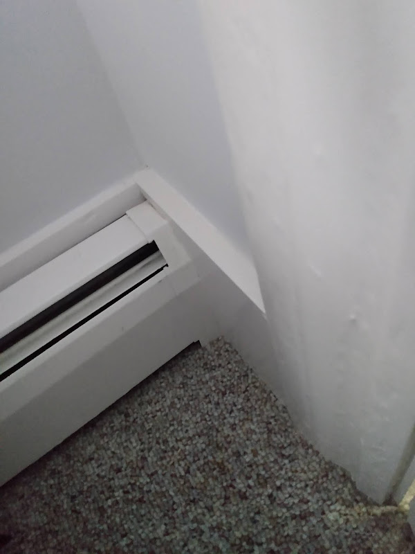 Minimalist Apartment Radiator Not Getting Hot for Simple Design