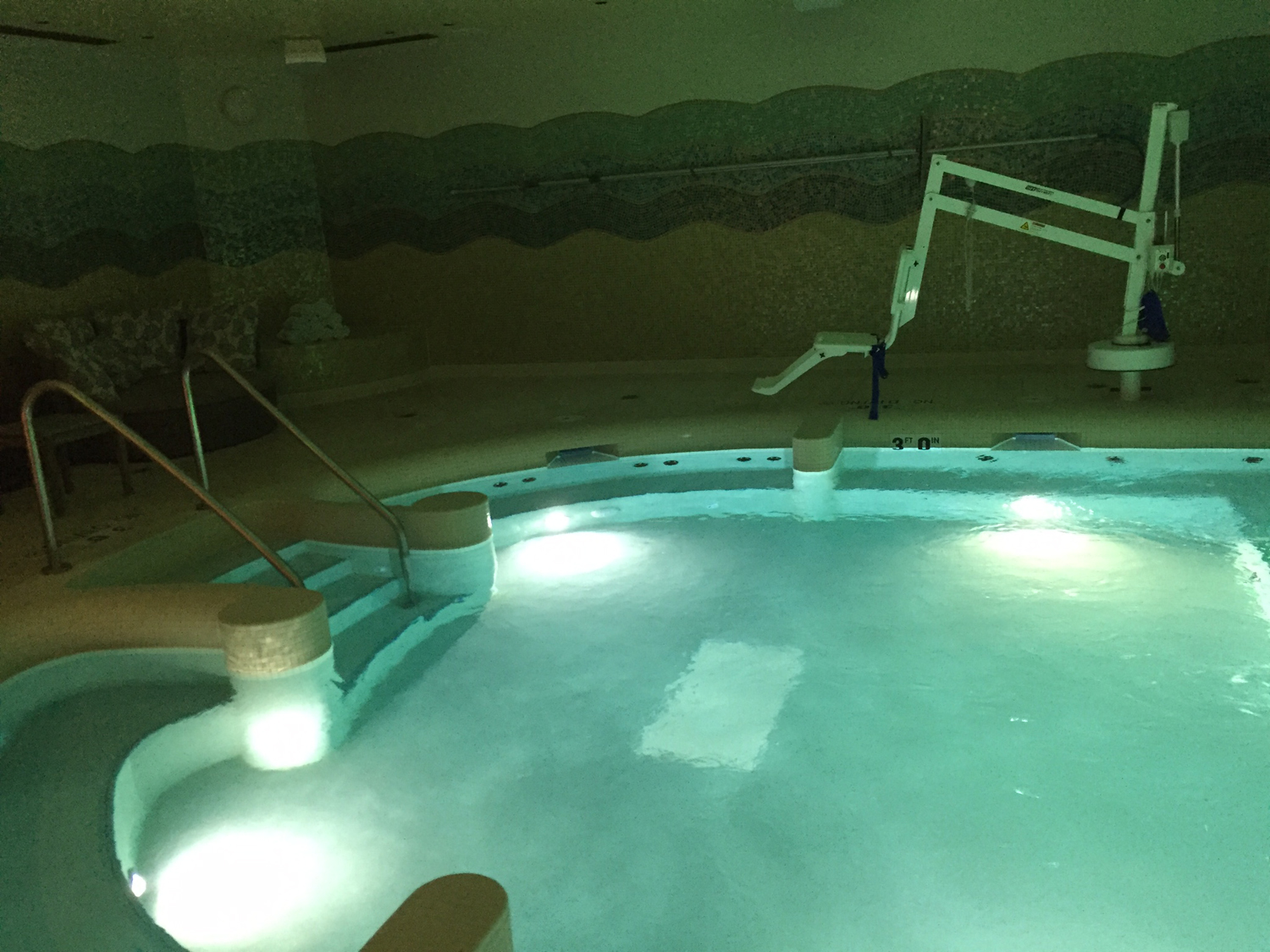 Wine and Spirits Travel A New Edgewater Resort and Delicious Dines in