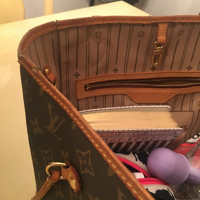 Handbag Review: Louis Vuitton Neverfull MM - Royally Pink