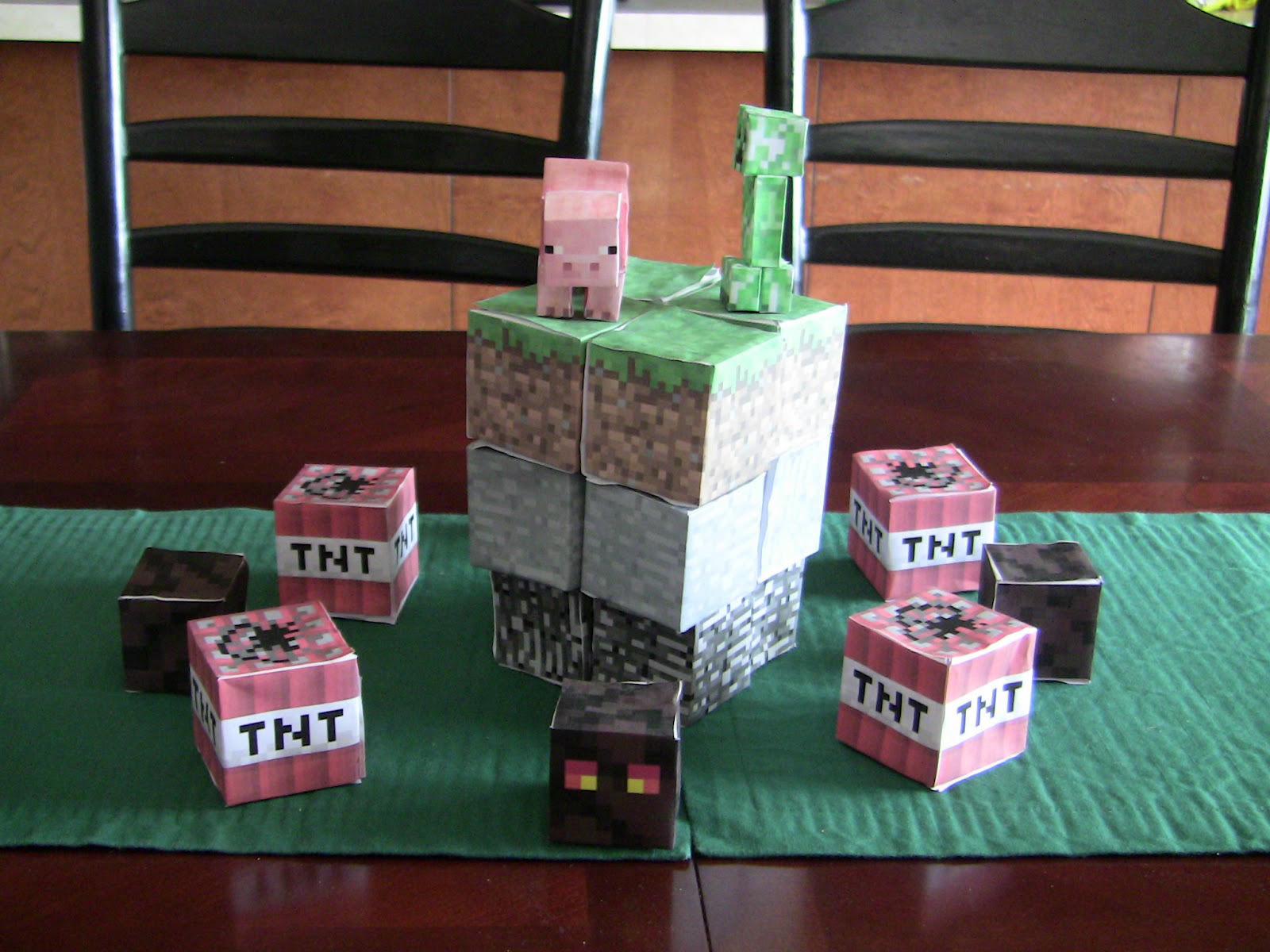 Apple Falls: Minecraft Party- Games, Favors, and Decorations
