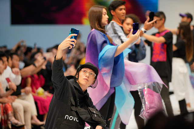 HUAWEI nova 5T Tampil Eksklusif Di KLFW 2019