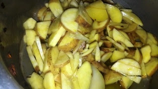 fry-the-potatoes-with-oil