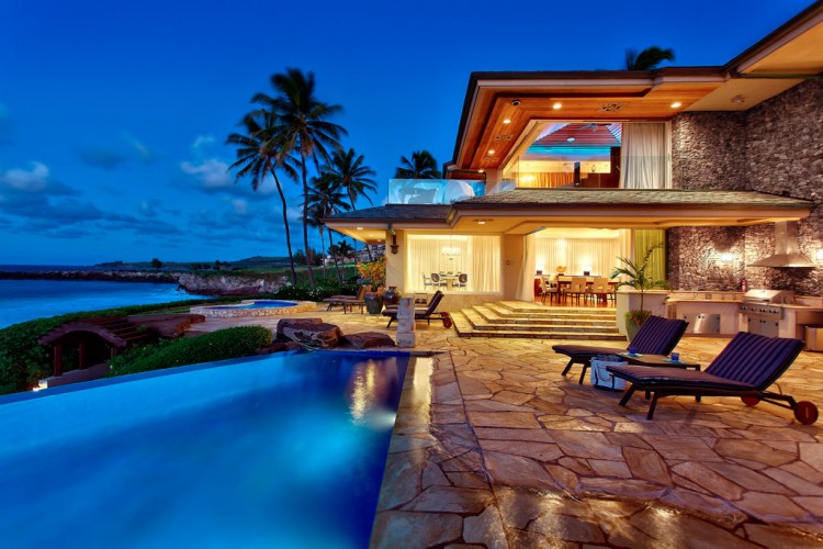 Passion For Luxury Jewel of Maui Luxury Estate in Hawaii