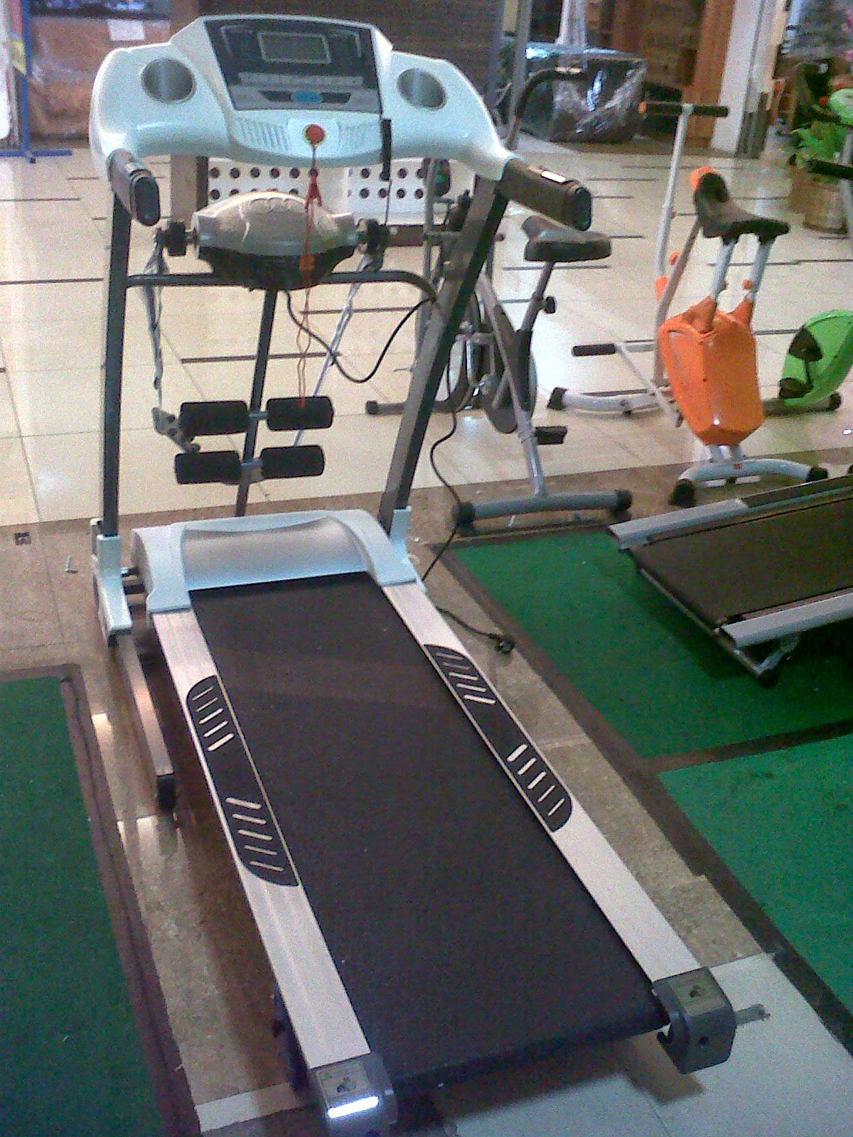 Alat Fitness Treadmill Elektrik TL 210D Jual Treadmill Murah Semarang