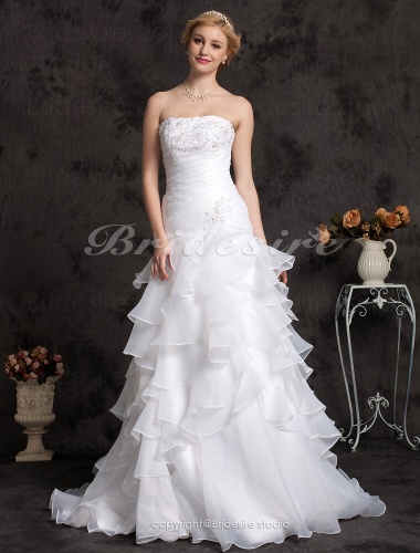Guest Post Eco Friendly Wedding Dresses But Wait I Also Have An Eye For This Magnificent Gown The Green Guide Wedding Dresses Are All Quality Made And Dress Instantly Caught My Attention