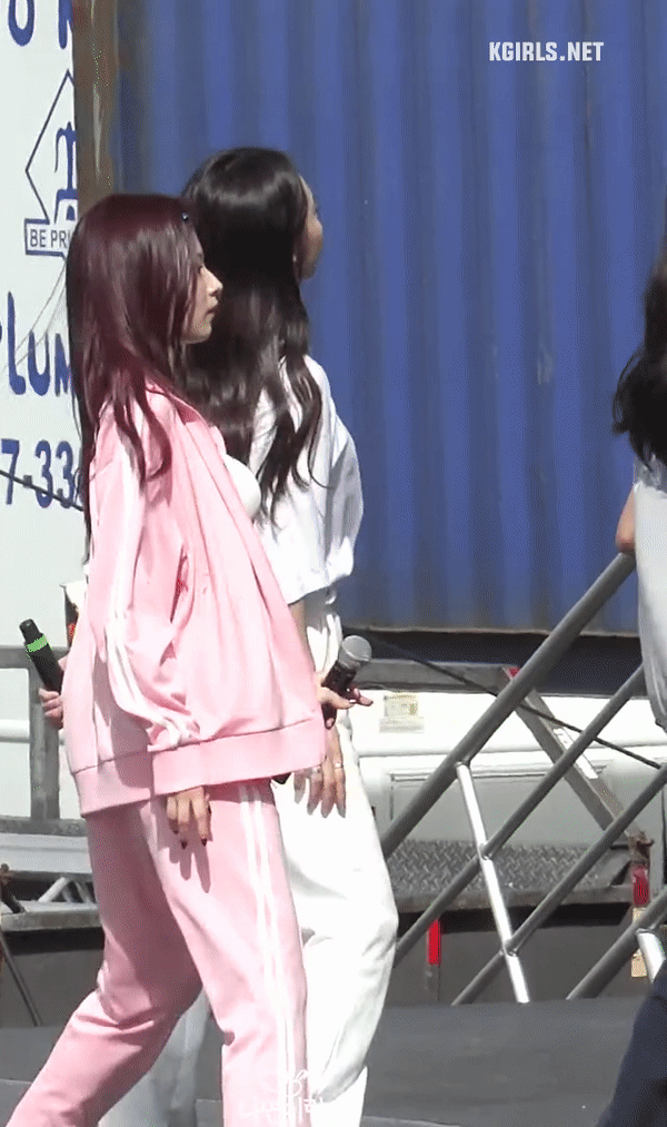 데이터주의) 트와이스 사나 사복 리허설 | 인스티즈