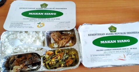 Waduh, Katering Jamaah Haji di Makkah Nasinya Mentah, Lauk dan Sayur Pun Sudah Basi