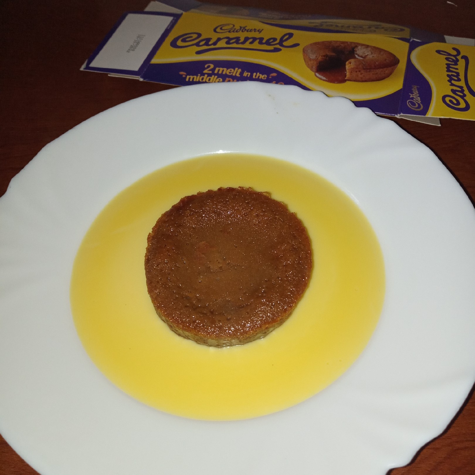 Supersupergirl's Food Reviews Cadbury melt in the middle caramel puddings