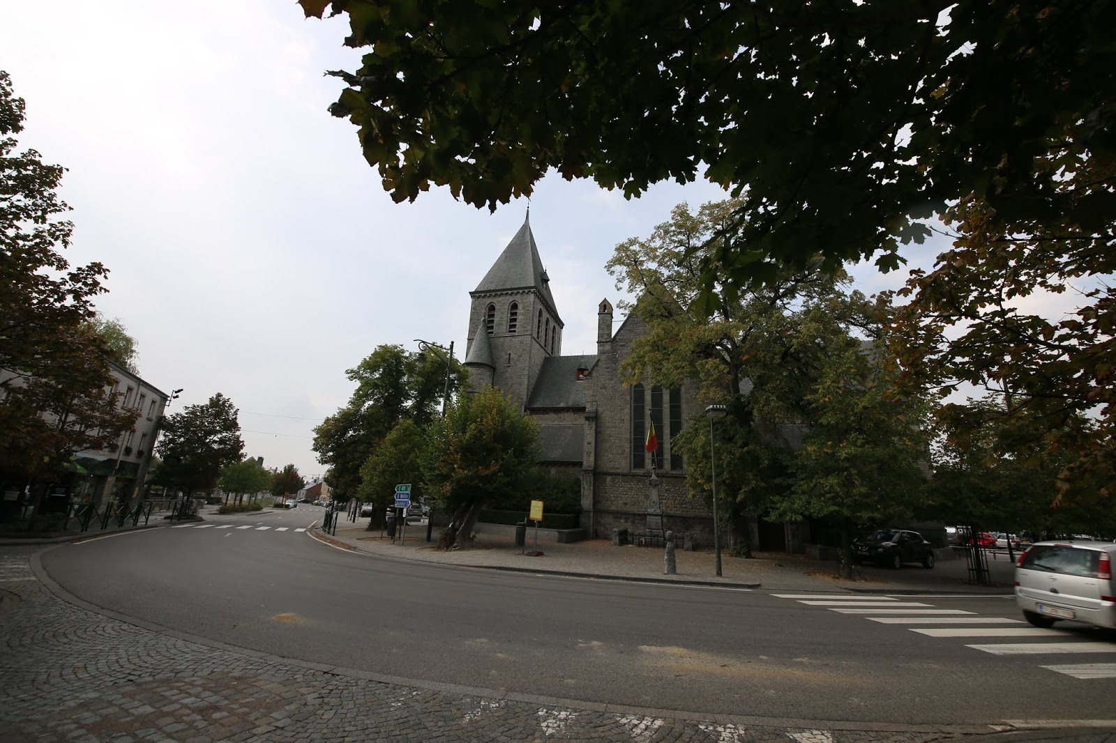 Explore the World HansurLesse